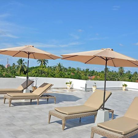 Negombo New Queen'S Palace Экстерьер фото