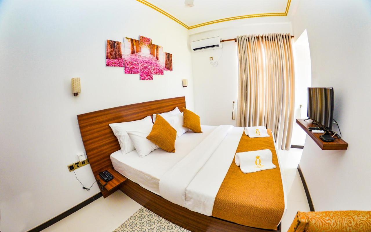 Negombo New Queen'S Palace Экстерьер фото