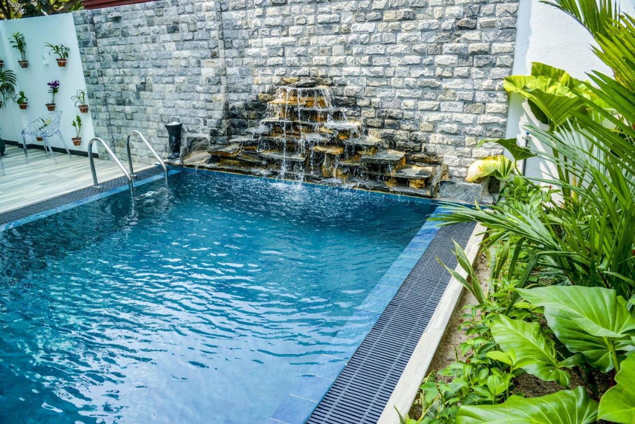 Negombo New Queen'S Palace Экстерьер фото