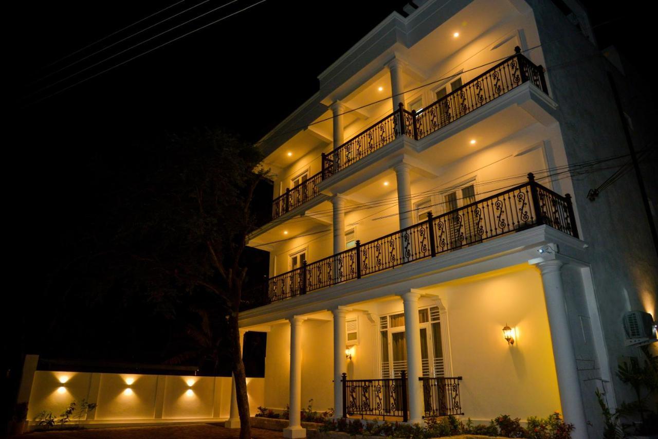 Negombo New Queen'S Palace Экстерьер фото